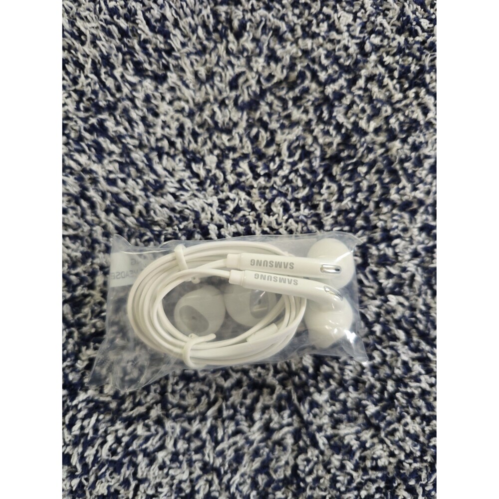 Samsung Wired Ear Buds